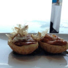 Tarts filled with duck.